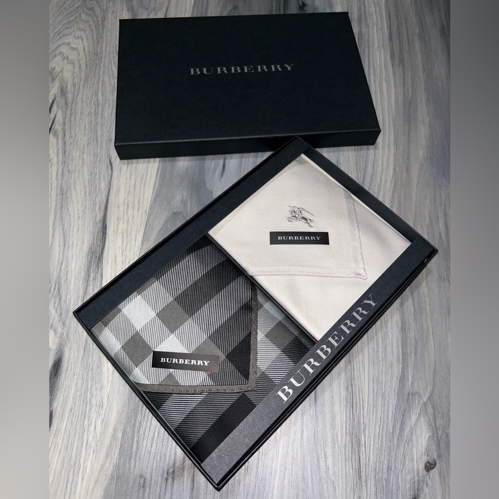 Burberry Monochrome Check & White Cotton Handkerchief Set of 2 - New in Box - Picture 4 of 11